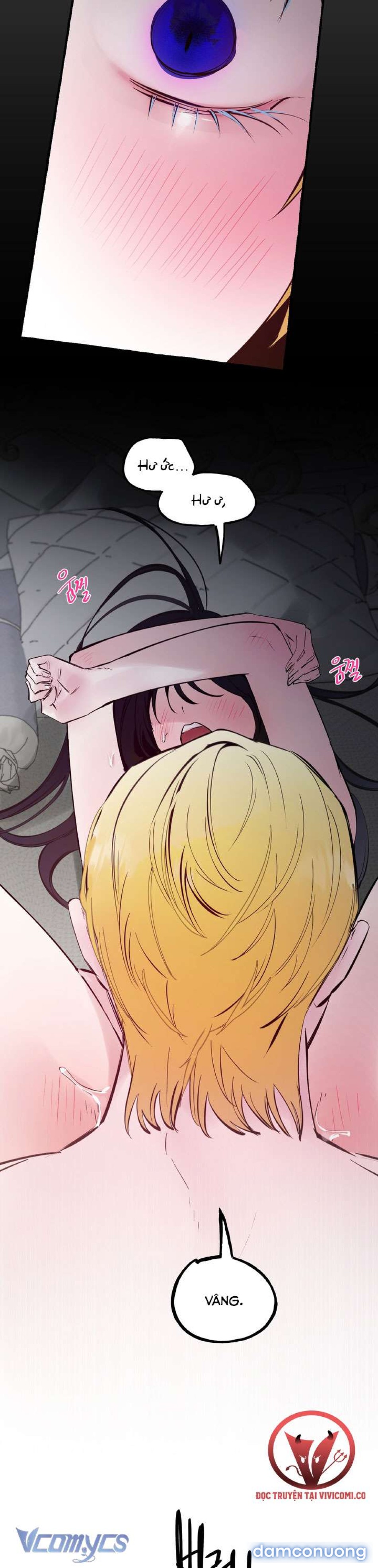 [18+] Chó Sống Trong Khu Vườn Của Hoàng Cung 
