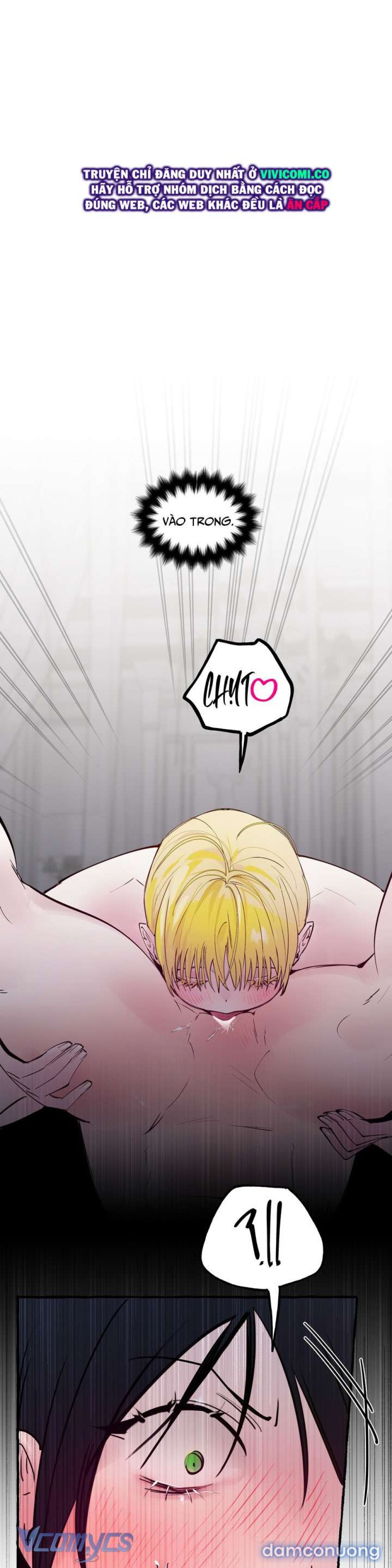 [18+] Chó Sống Trong Khu Vườn Của Hoàng Cung 