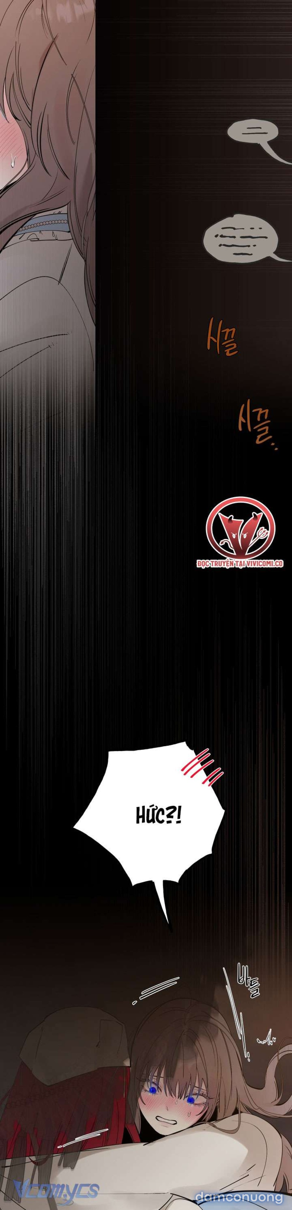 [18+] Chó Sống Trong Khu Vườn Của Hoàng Cung 