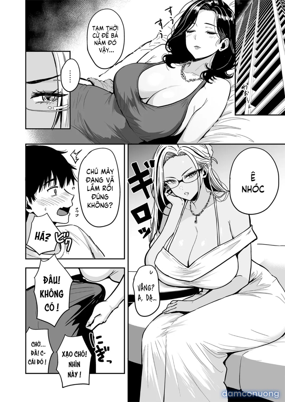 Having Tons of Bareback Sex with Gyarus 